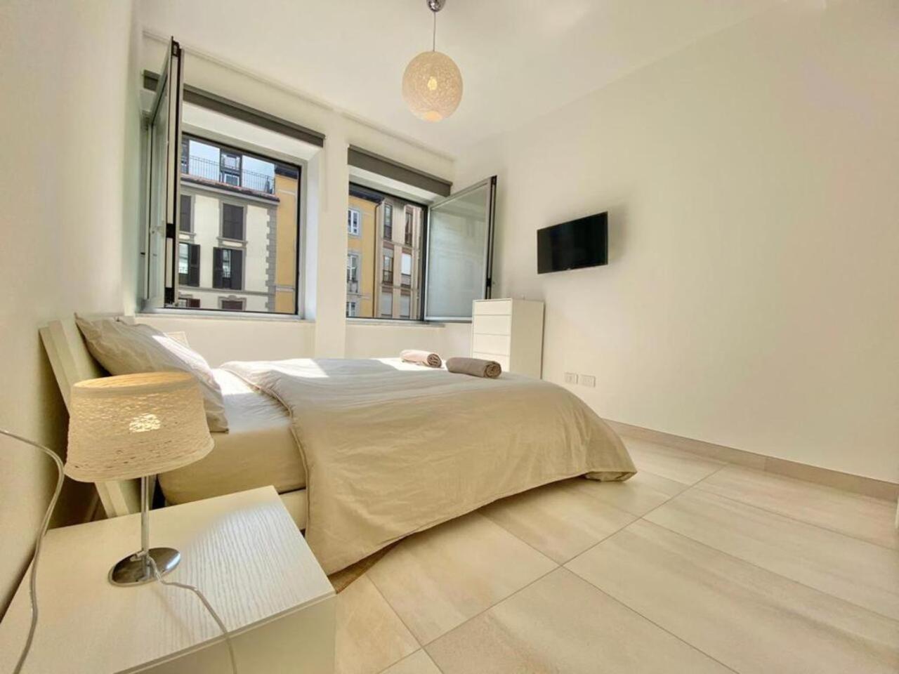 Elegance Duomo Apartment Milan Bagian luar foto