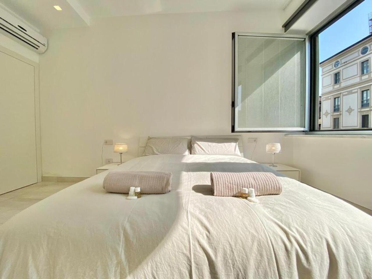 Elegance Duomo Apartment Milan Bagian luar foto